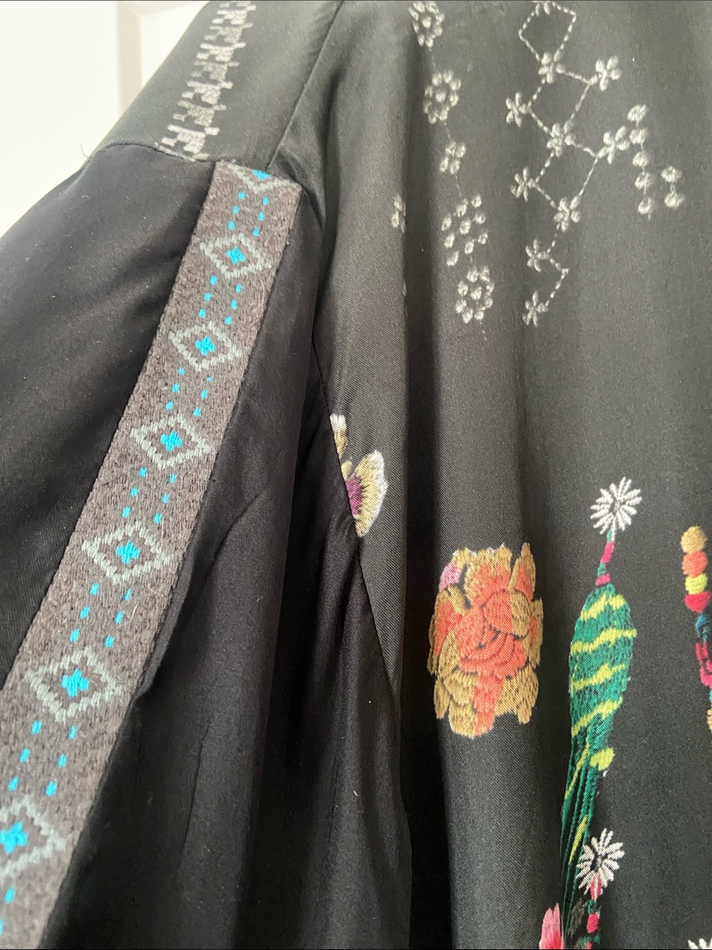 Johnny Was Floral & Crane Kimono Black - Navy with Multicolored/Silk - Picture 9 of 12